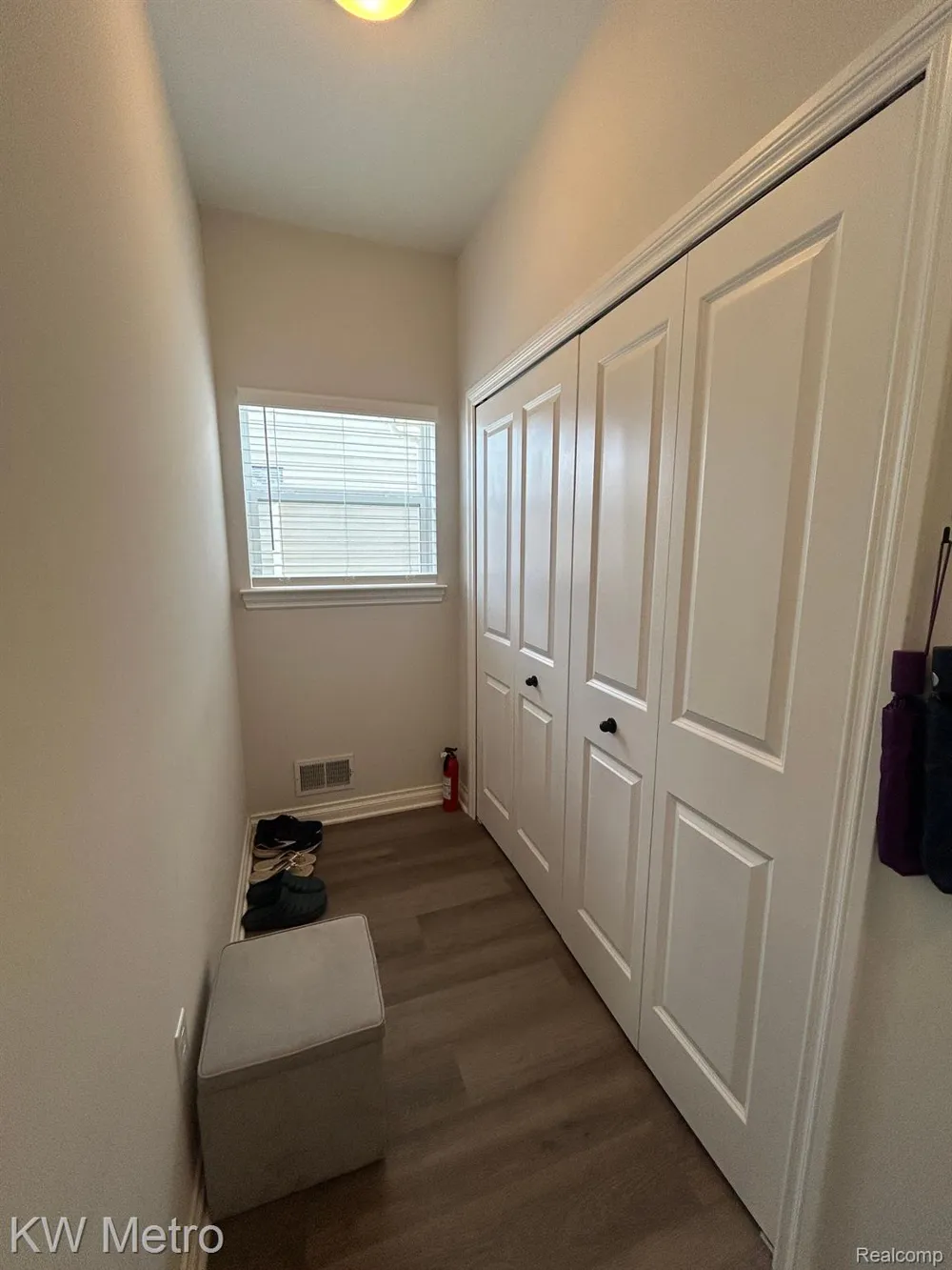 2323 E MAPLE ROAD Troy City, MI 48083