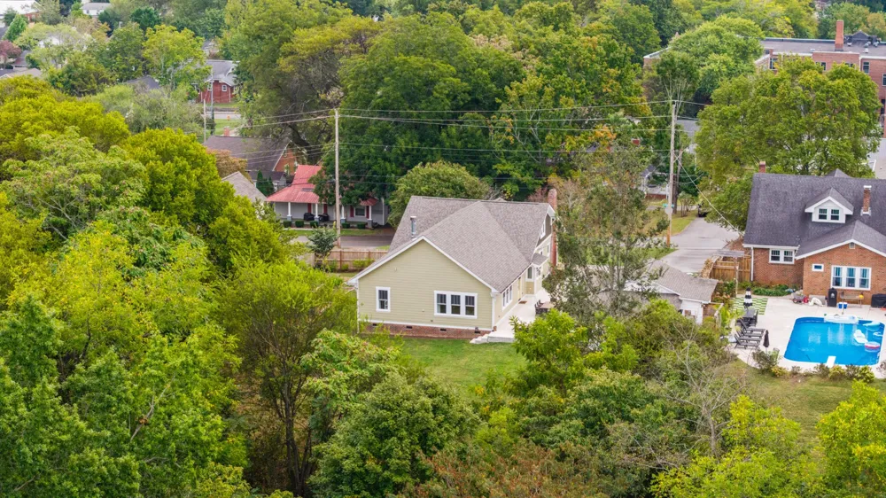 621 Highland Avenue NW Cleveland, TN 37311