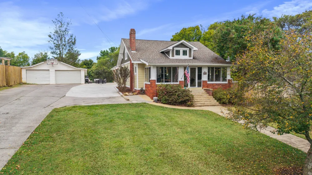 621 Highland Avenue NW Cleveland, TN 37311
