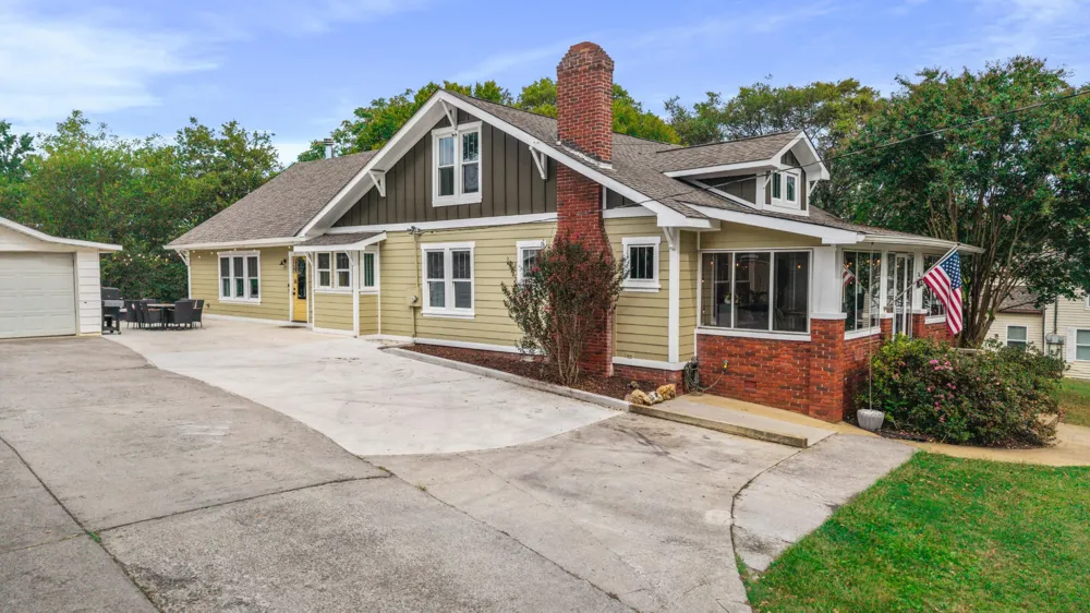 621 Highland Avenue NW Cleveland, TN 37311