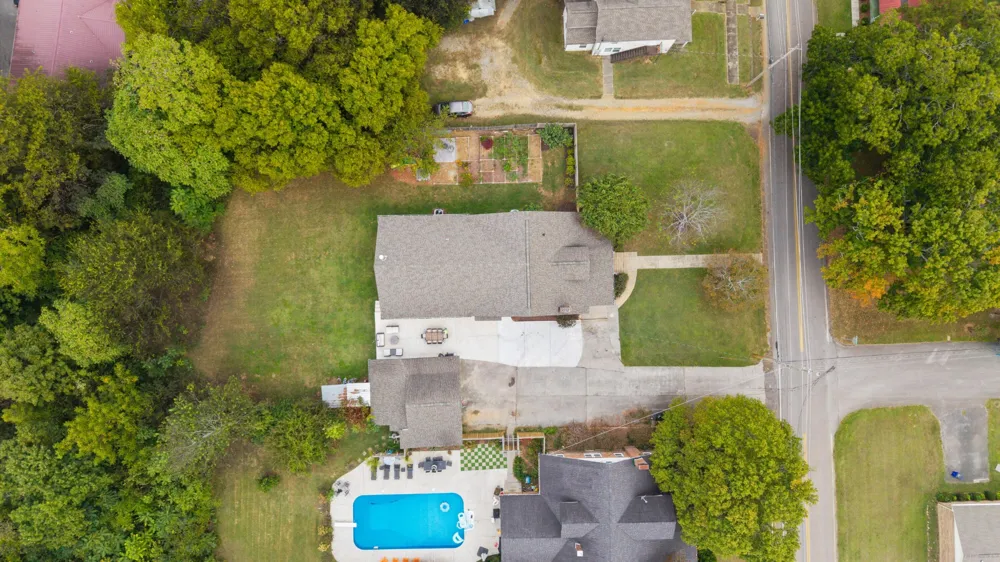 621 Highland Avenue NW Cleveland, TN 37311