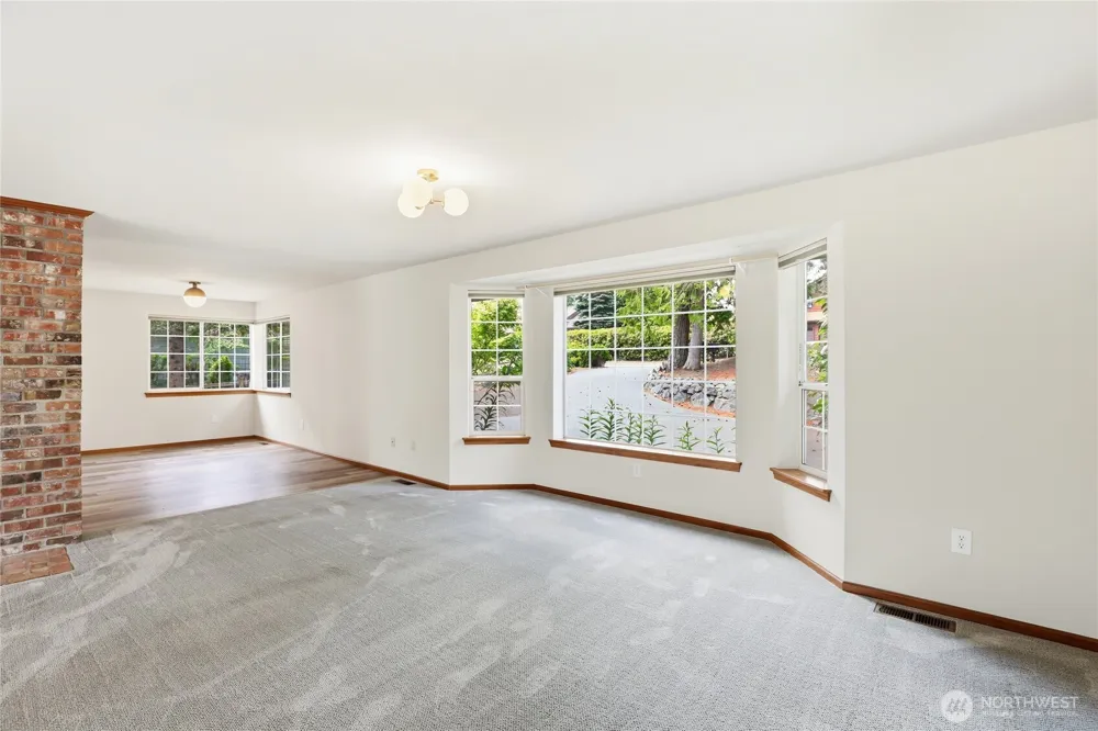 400 E Old Ranch Road Allyn, WA 98524
