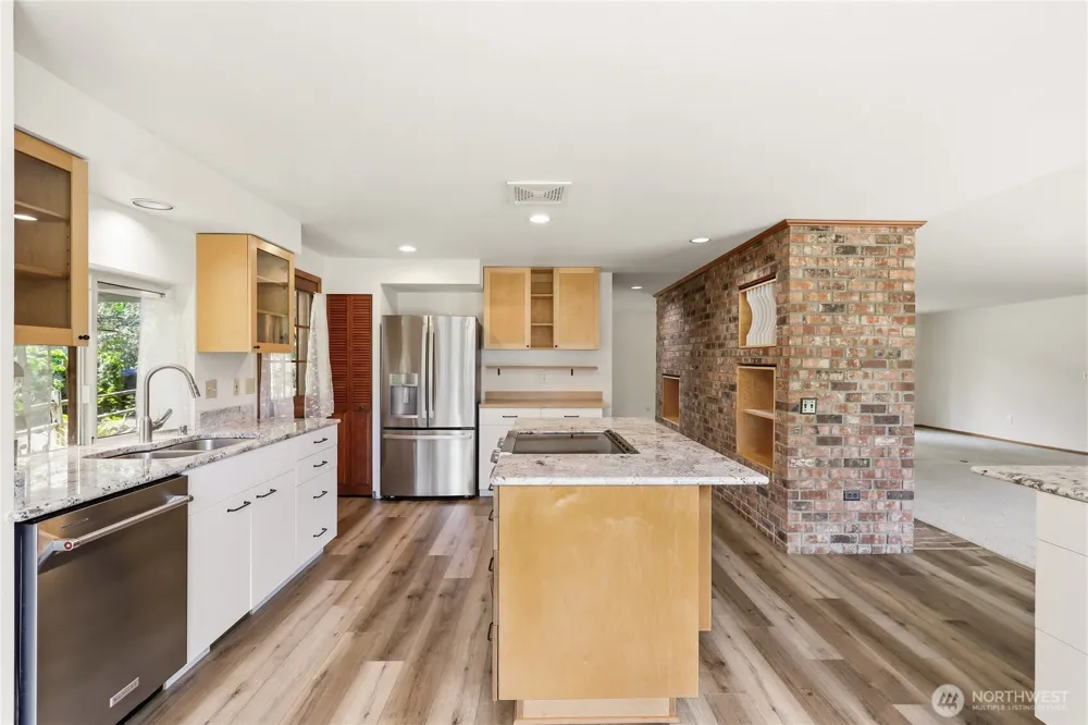 400 E Old Ranch Road Allyn, WA 98524