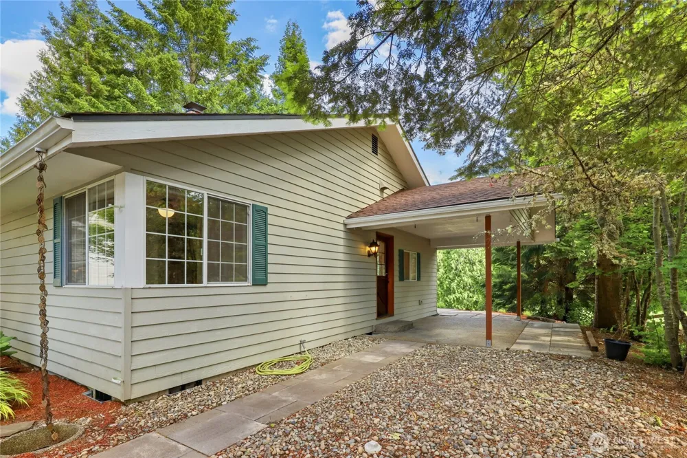 400 E Old Ranch Road Allyn, WA 98524