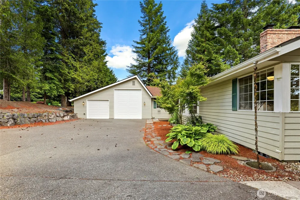 400 E Old Ranch Road Allyn, WA 98524