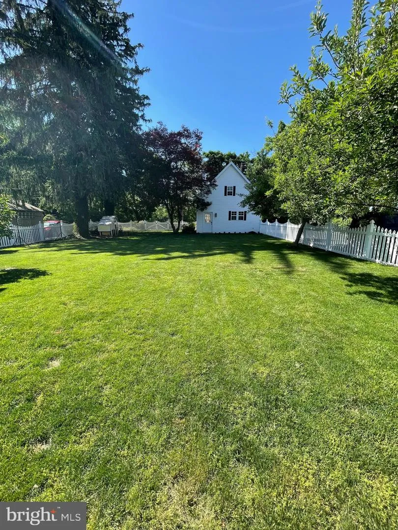 304 E MAIN STREET Annville, PA 17003