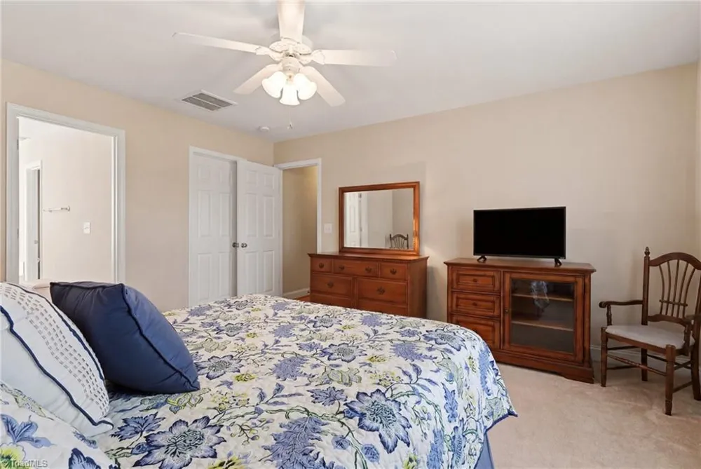 6650 Springfield Village Lane Clemmons, NC 27012