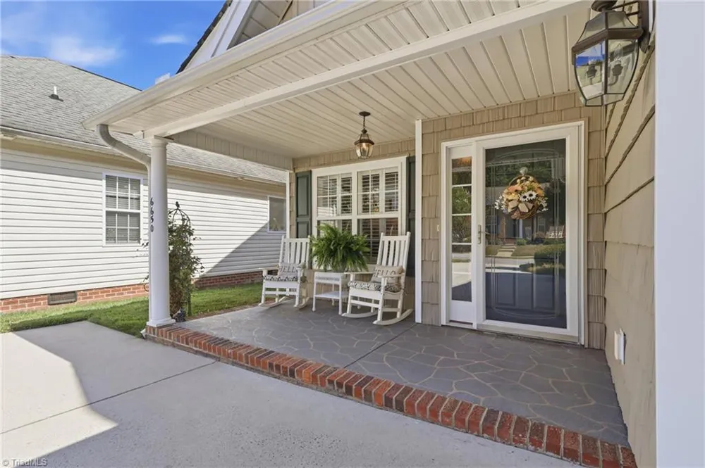 6650 Springfield Village Lane Clemmons, NC 27012