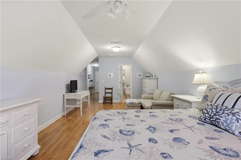 6650 Springfield Village Lane Clemmons, NC 27012