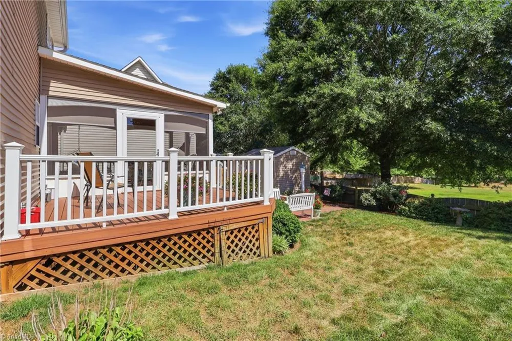 6650 Springfield Village Lane Clemmons, NC 27012