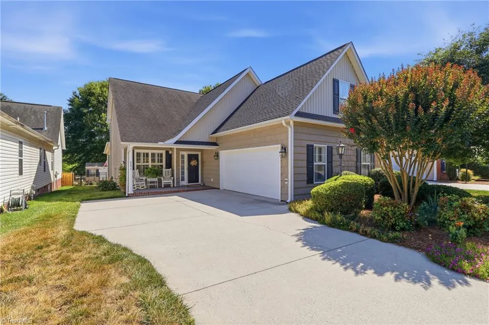 6650 Springfield Village Lane Clemmons, NC 27012