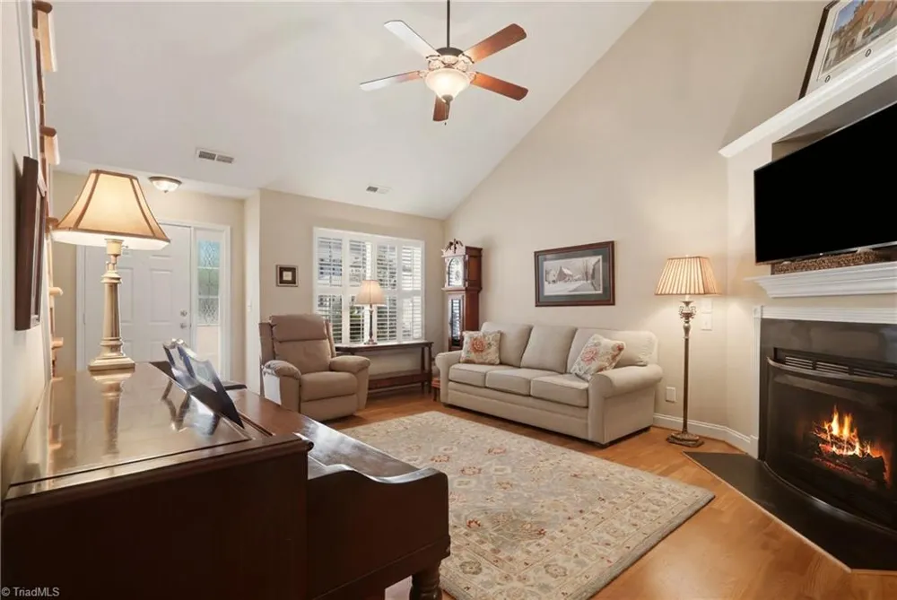 6650 Springfield Village Lane Clemmons, NC 27012