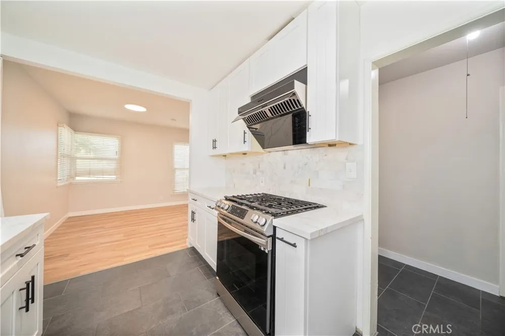 10649 Civic El Monte, CA 91731