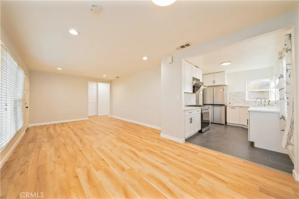 10649 Civic El Monte, CA 91731