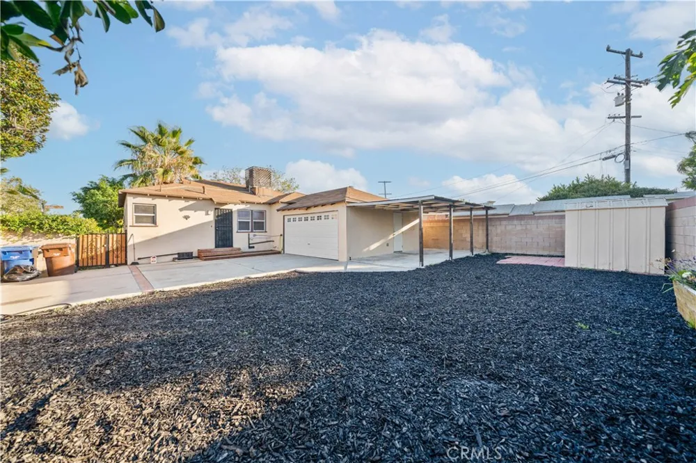 10649 Civic El Monte, CA 91731