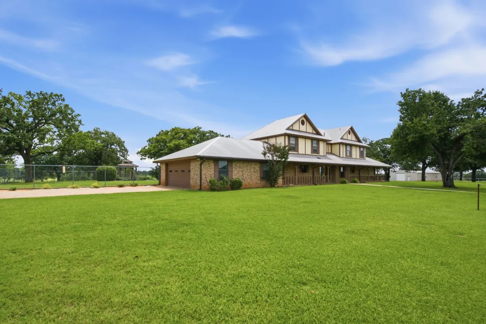 7900 Highway 6 De Leon, TX 76444