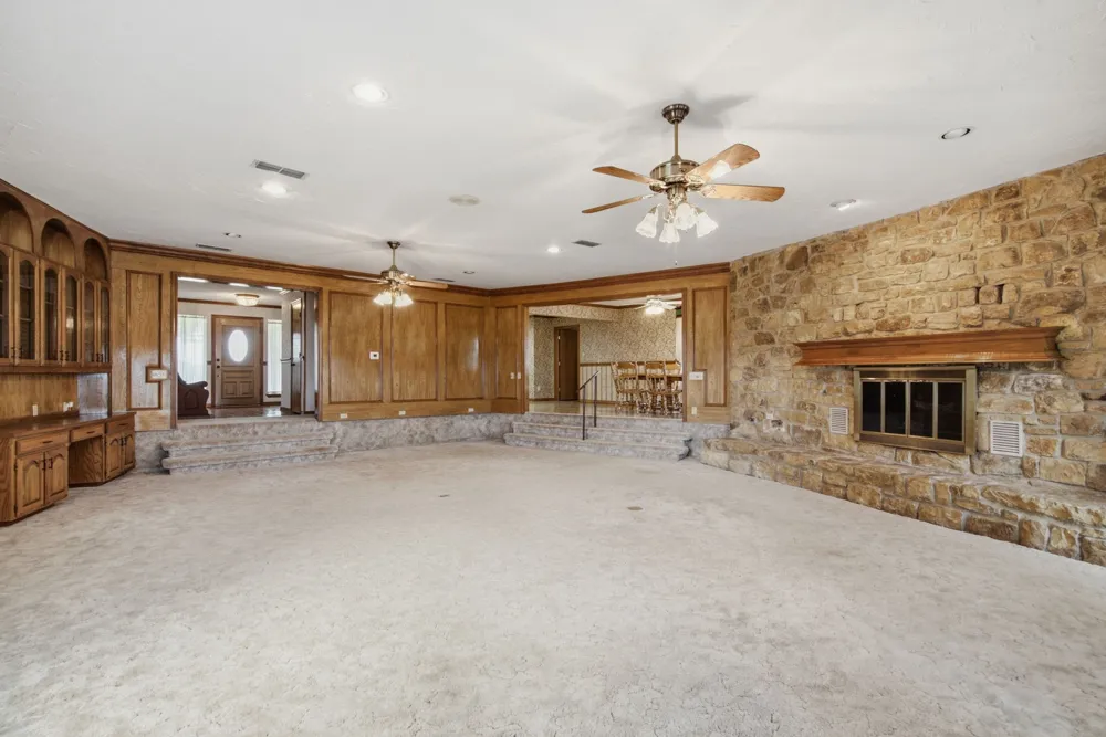 7900 Highway 6 De Leon, TX 76444