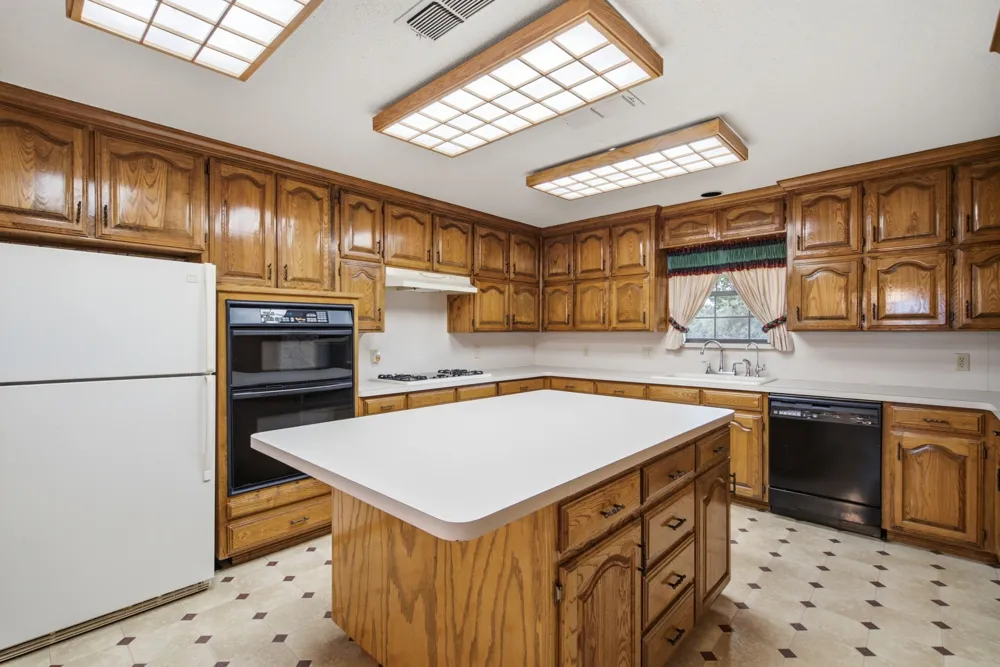 7900 Highway 6 De Leon, TX 76444