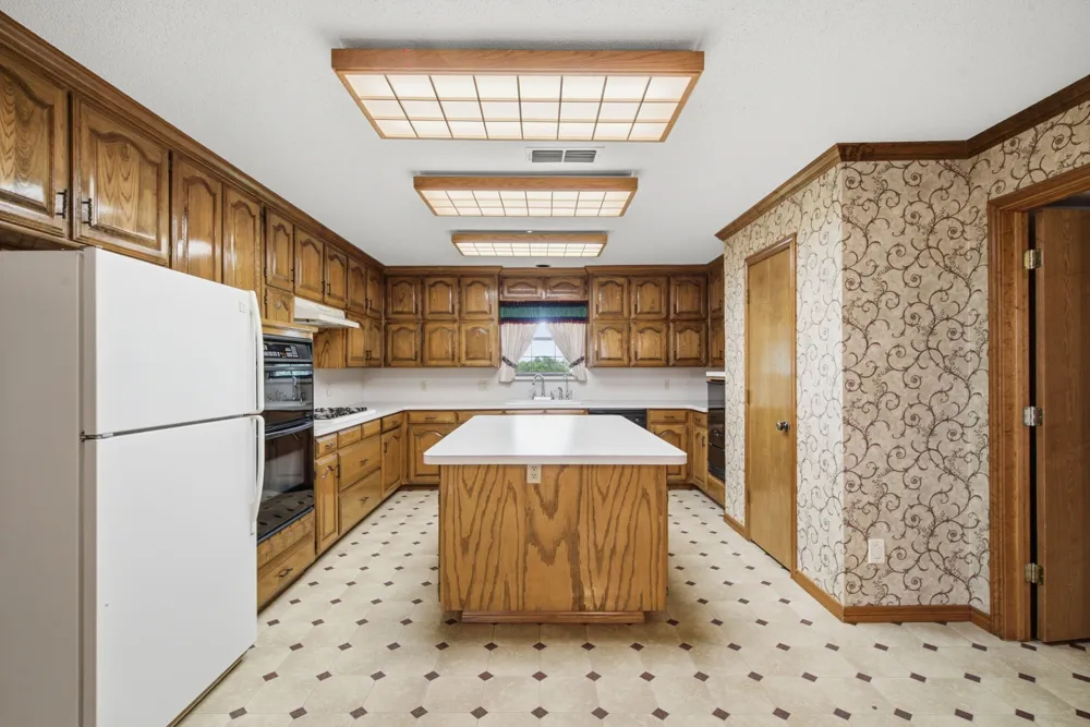 7900 Highway 6 De Leon, TX 76444