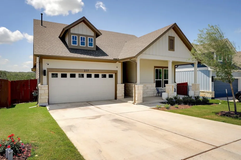 237 Moonlit Stream Pass Dripping Springs, TX 78620