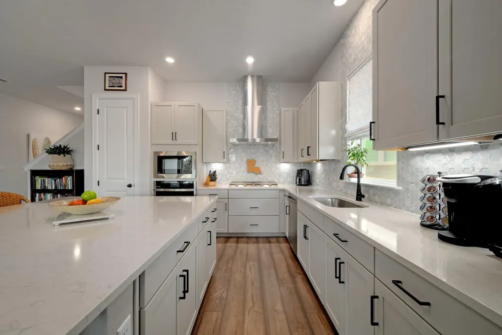237 Moonlit Stream Pass Dripping Springs, TX 78620