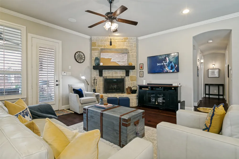 417 Chestnut Lane Roanoke, TX 76262