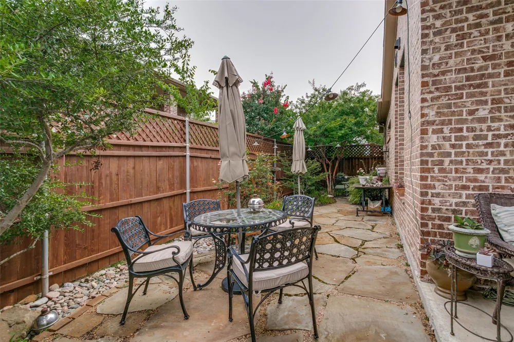 417 Chestnut Lane Roanoke, TX 76262