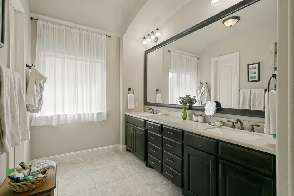 417 Chestnut Lane Roanoke, TX 76262