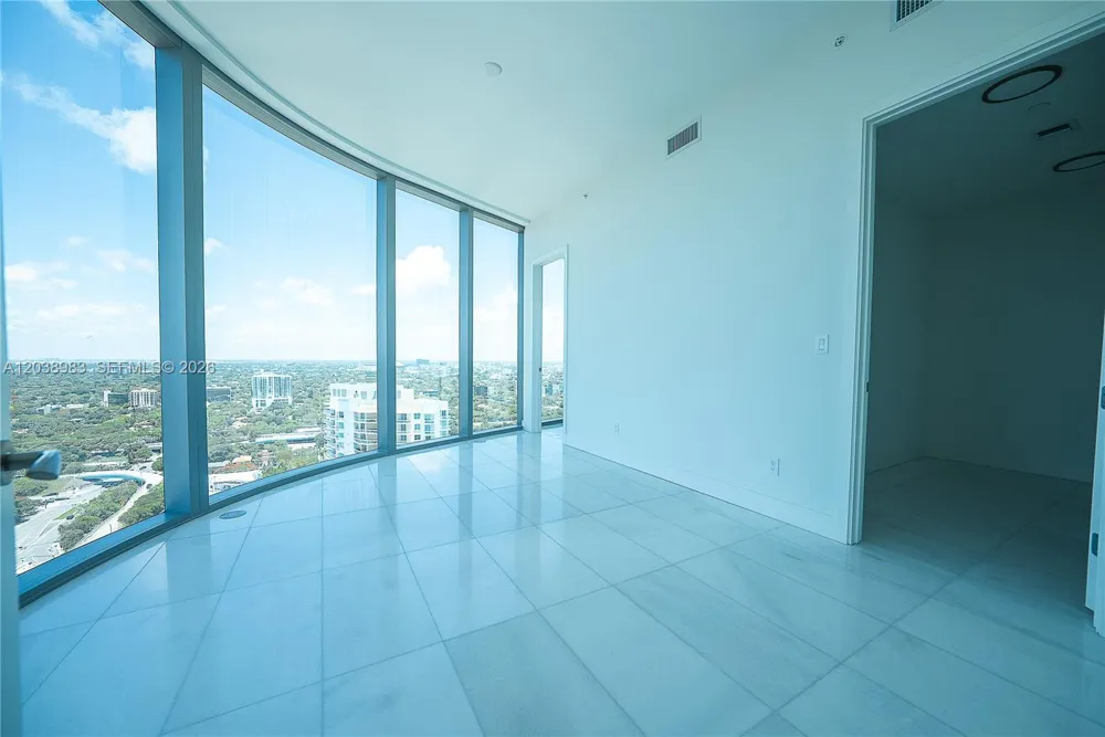 175 SE 25th Rd #2703 Miami, FL 33129