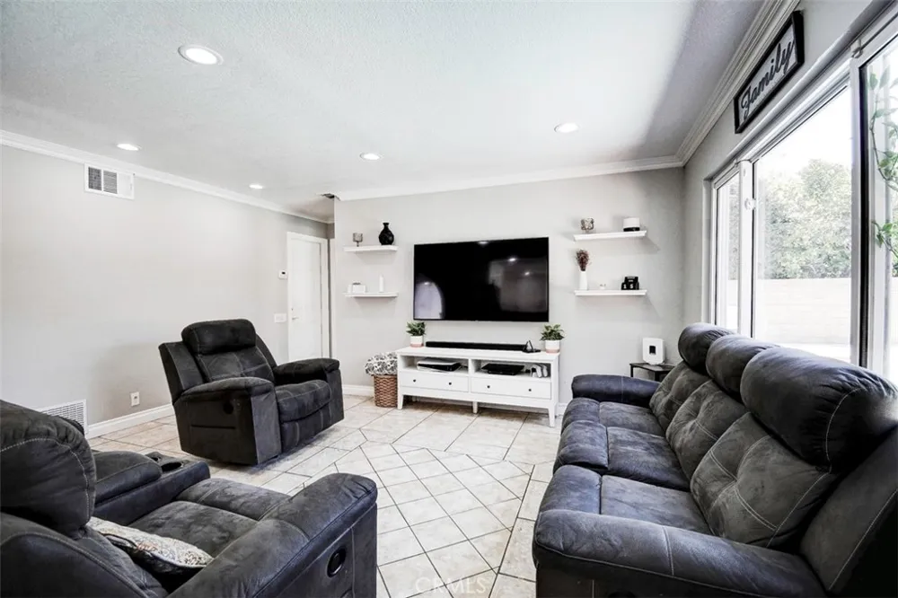 26701 Valpariso Mission Viejo, CA 92691