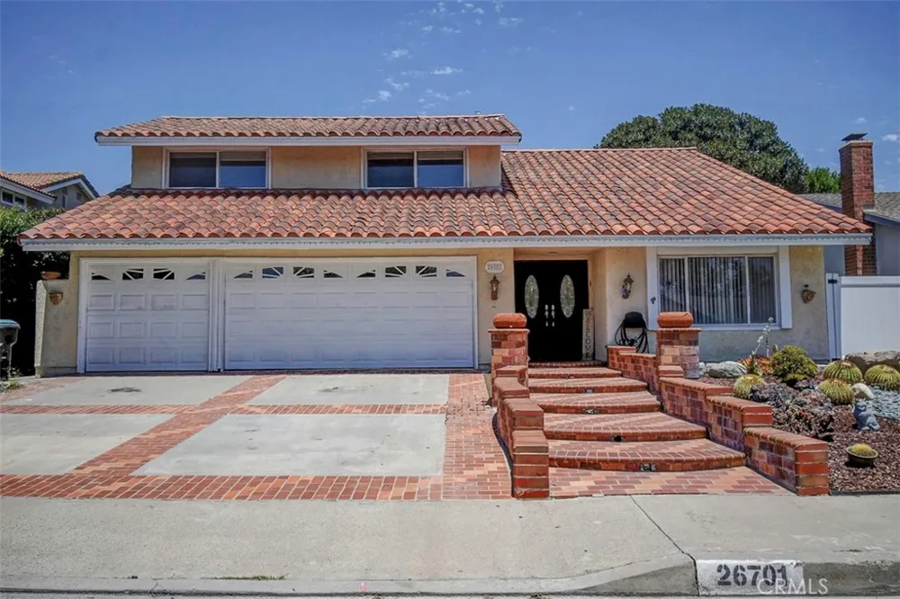 26701 Valpariso Mission Viejo, CA 92691