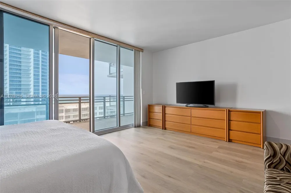 3535 S Ocean Dr #1703 Hollywood, FL 33019