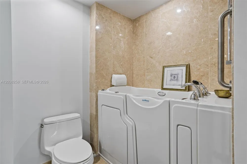 3535 S Ocean Dr #1703 Hollywood, FL 33019