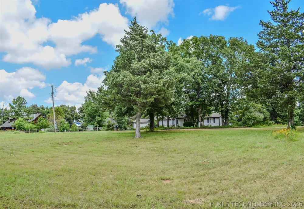1005 Ridge Point Road Fort Towson, OK 74735