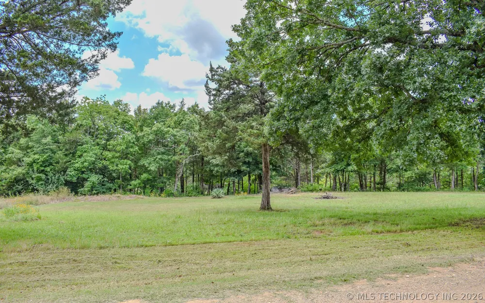 1005 Ridge Point Road Fort Towson, OK 74735