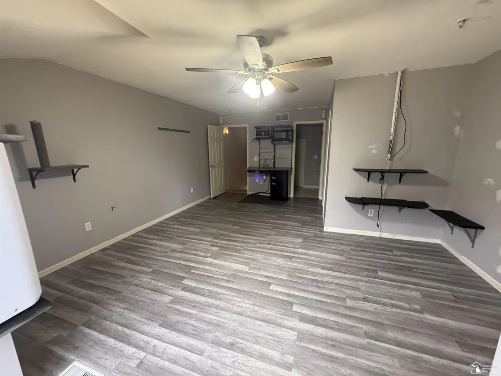 1626 Spruce Court Bedford Township, MI 48182