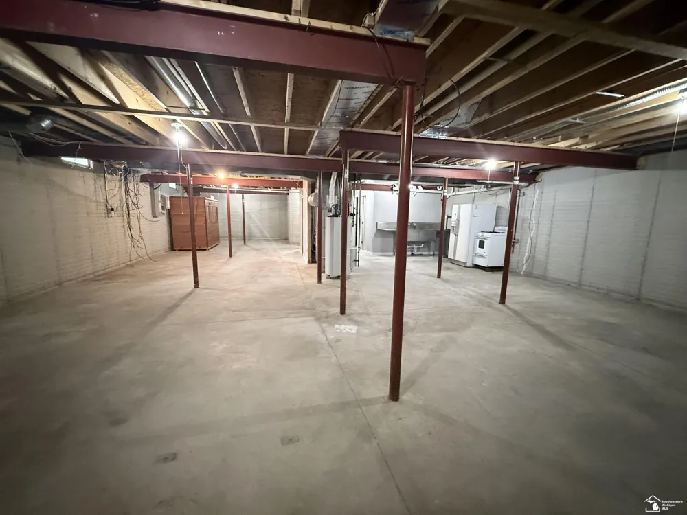 1626 Spruce Court Bedford Township, MI 48182