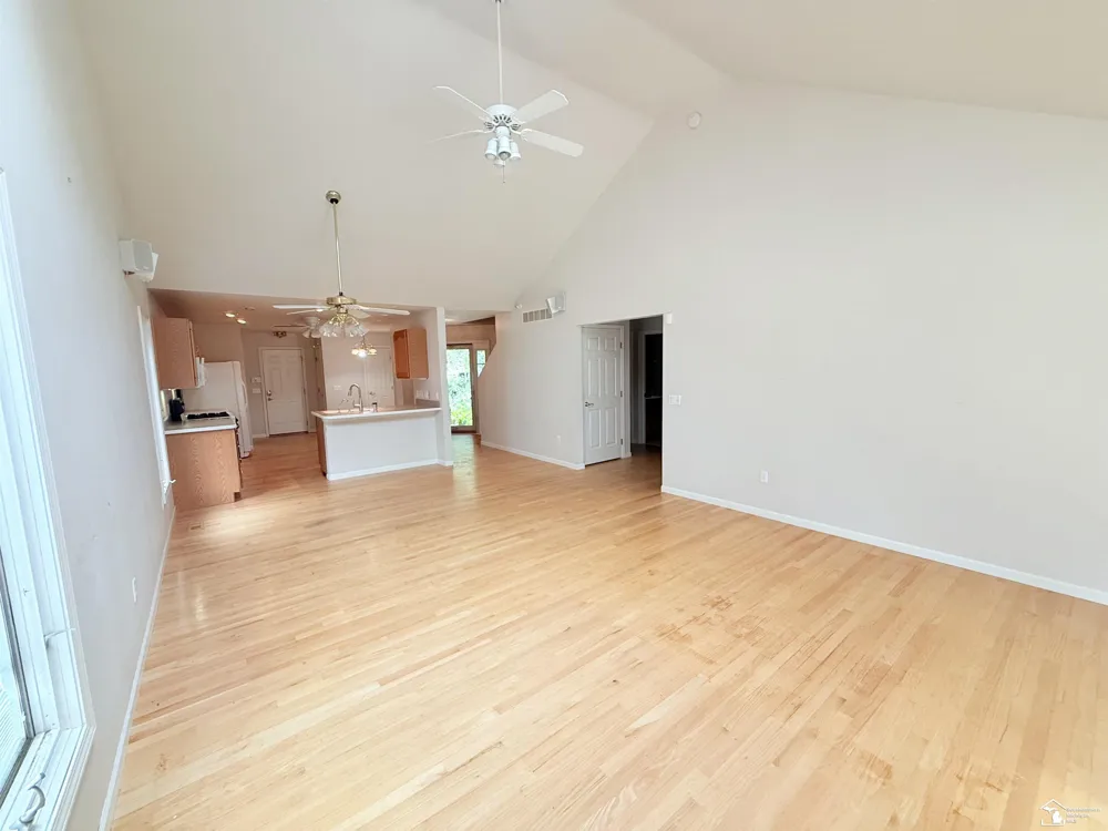 1626 Spruce Court Bedford Township, MI 48182
