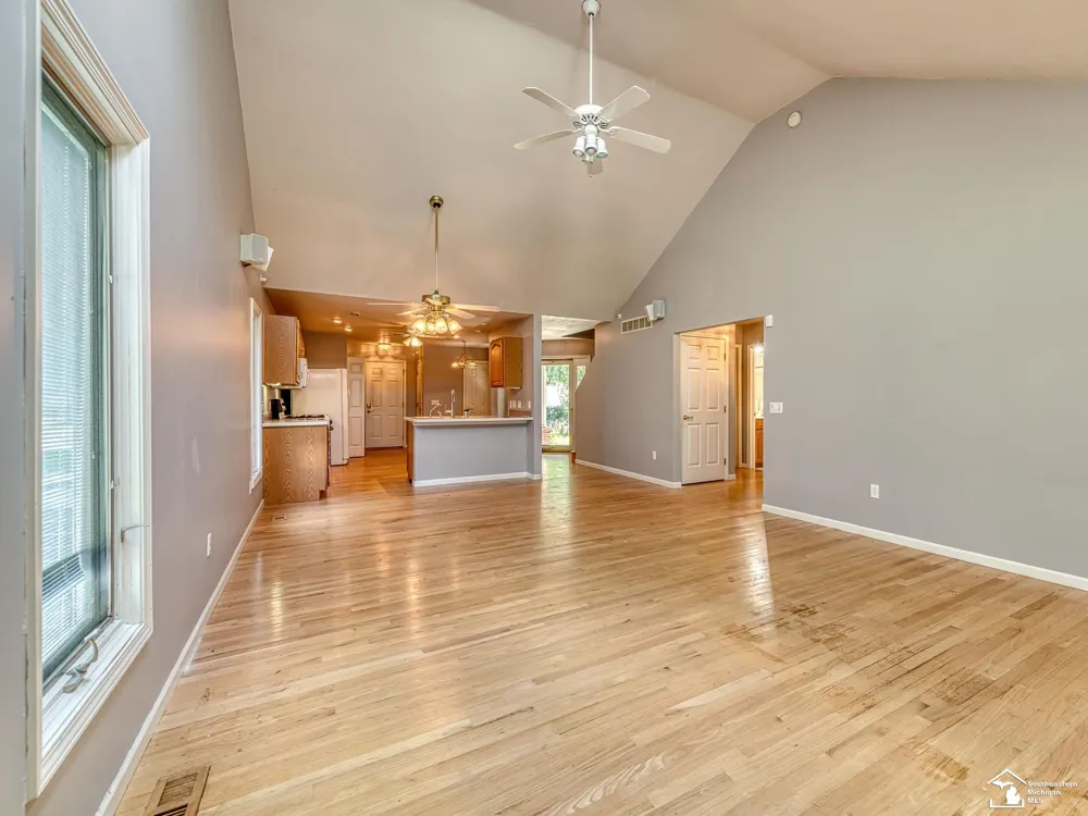 1626 Spruce Court Bedford Township, MI 48182