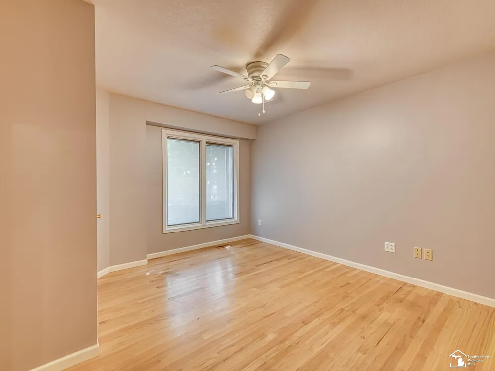 1626 Spruce Court Bedford Township, MI 48182