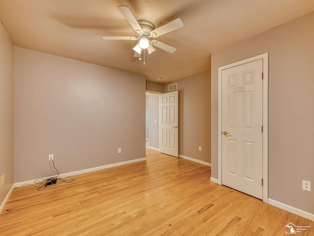1626 Spruce Court Bedford Township, MI 48182