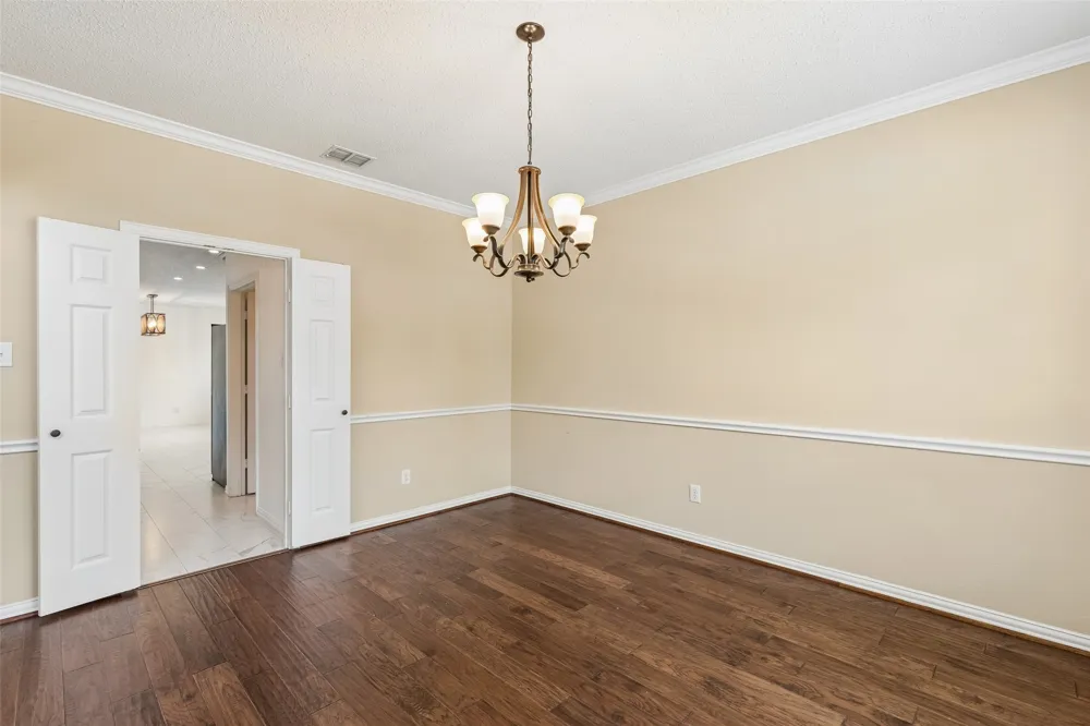 1926 Edgehill Drive Allen, TX 75013