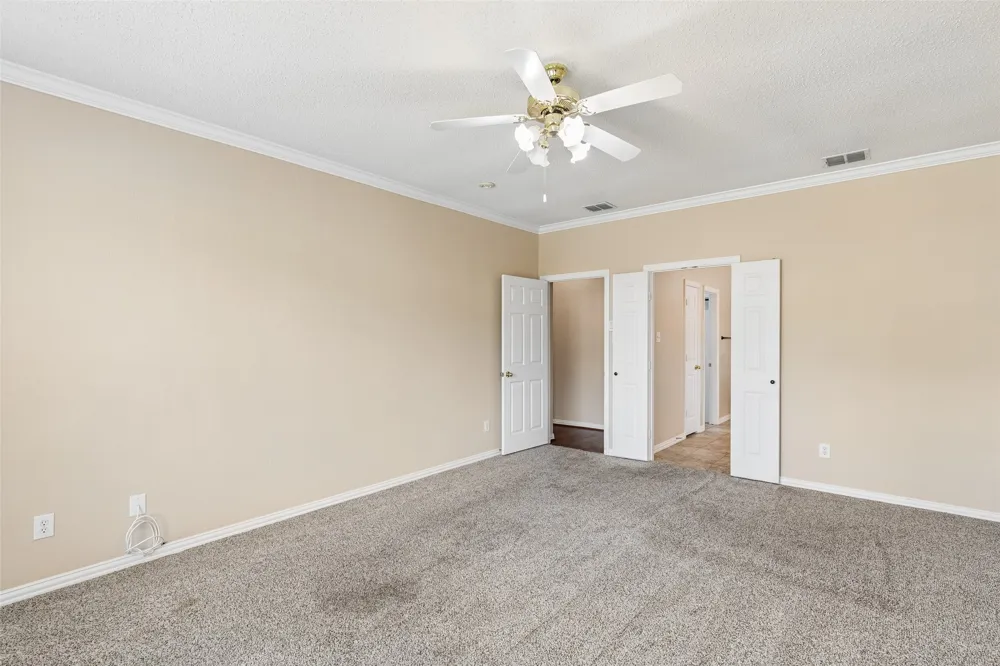1926 Edgehill Drive Allen, TX 75013