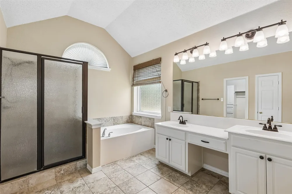 1926 Edgehill Drive Allen, TX 75013