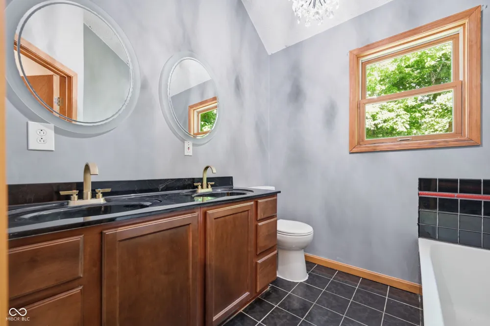 11099 Bushy Road Metamora, IN 47030