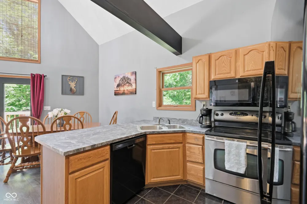 11099 Bushy Road Metamora, IN 47030