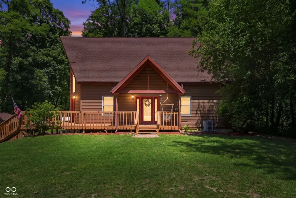 11099 Bushy Road Metamora, IN 47030