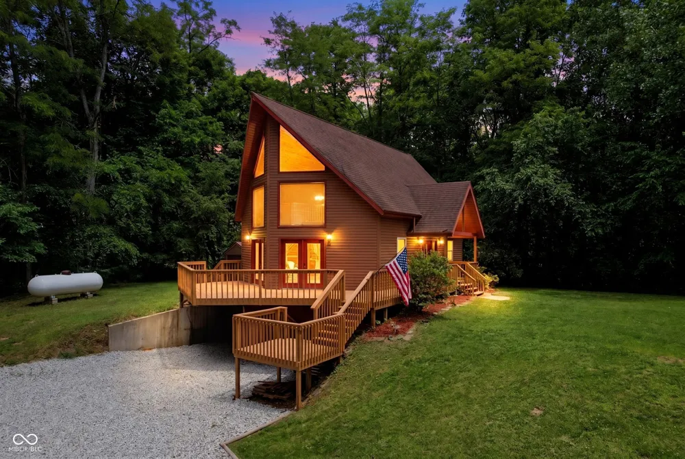 11099 Bushy Road Metamora, IN 47030