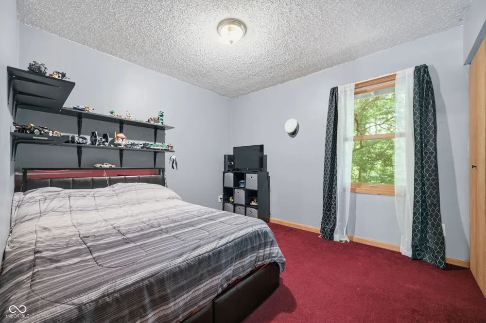 11099 Bushy Road Metamora, IN 47030