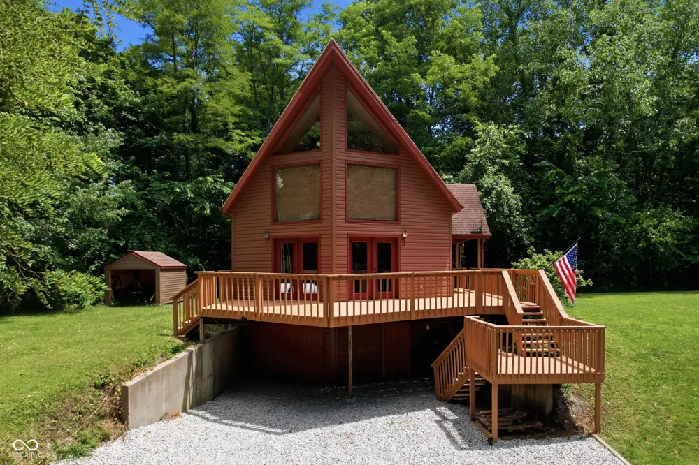 11099 Bushy Road Metamora, IN 47030